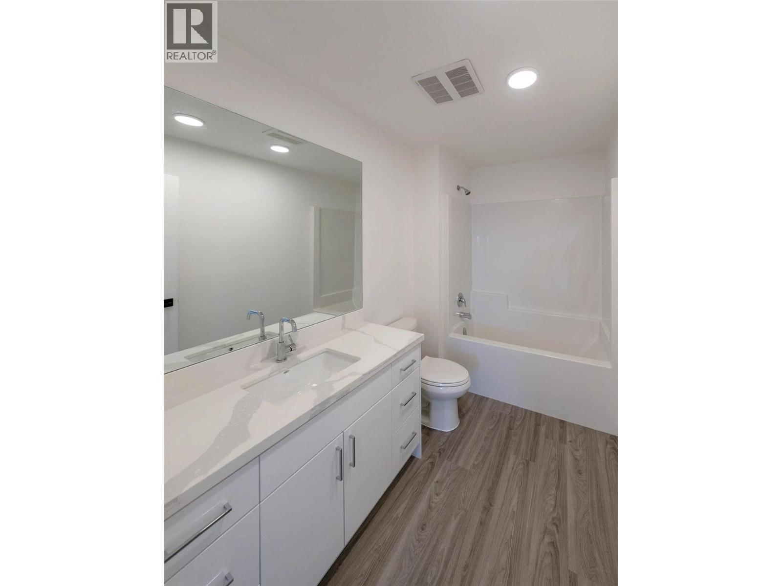 703 Lake Court - 23