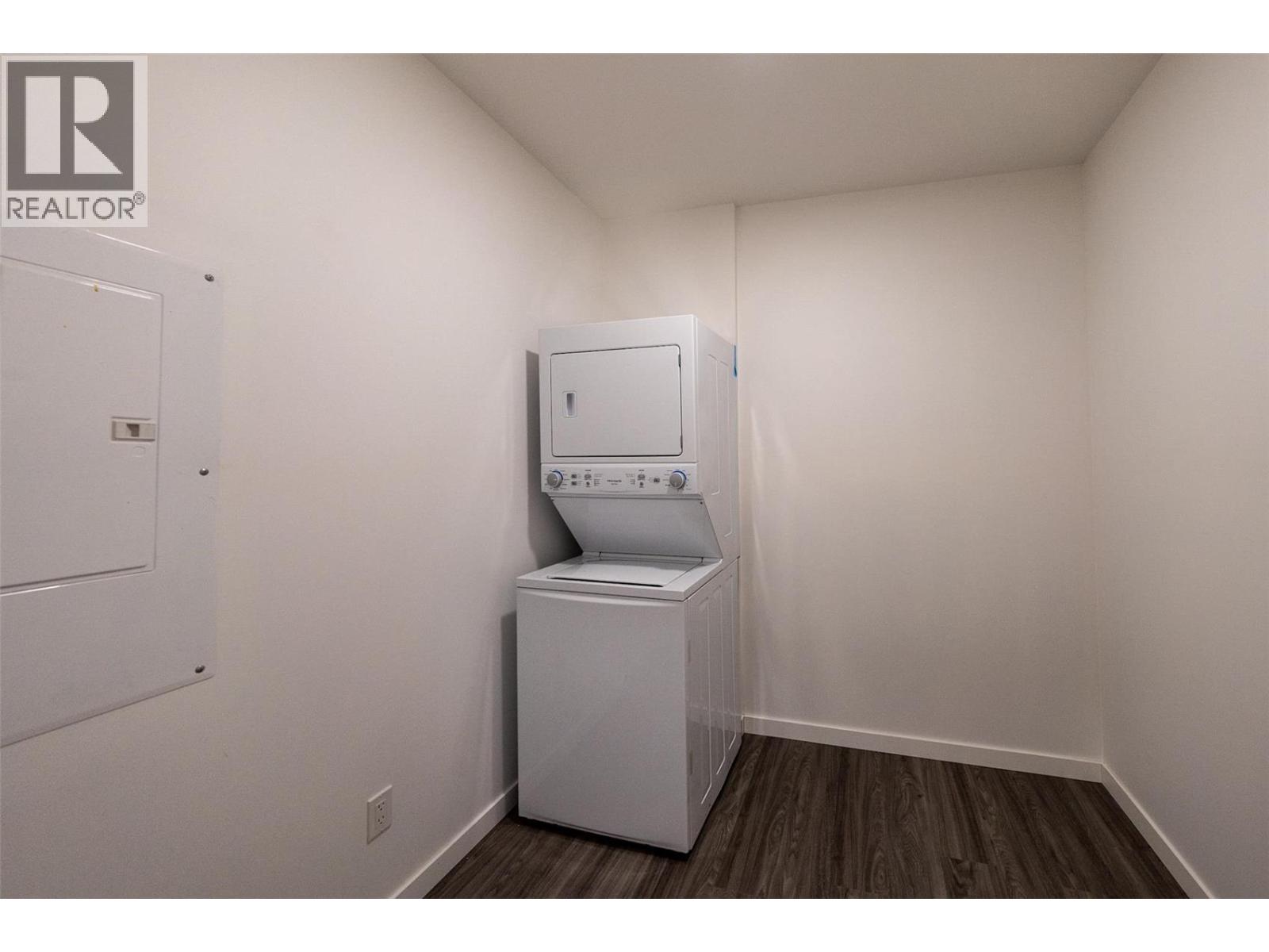 703 Lake Court - 28