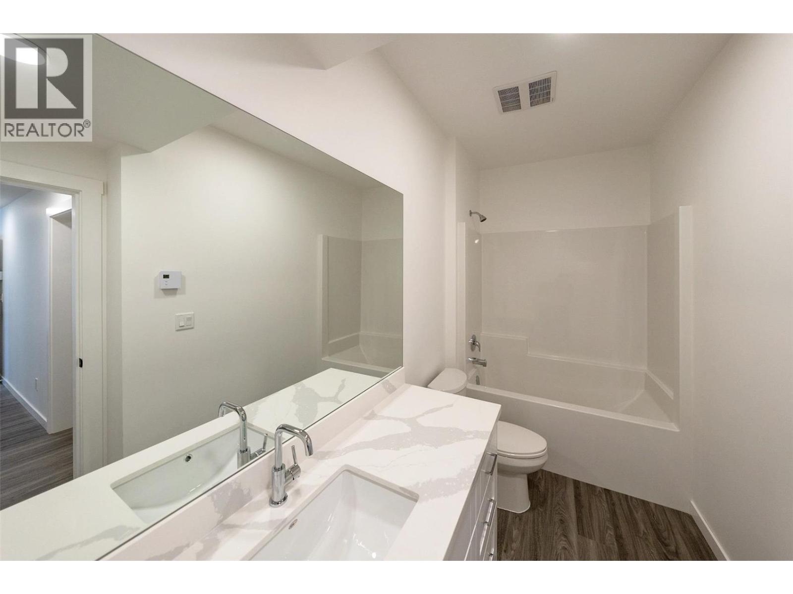 703 Lake Court - 29