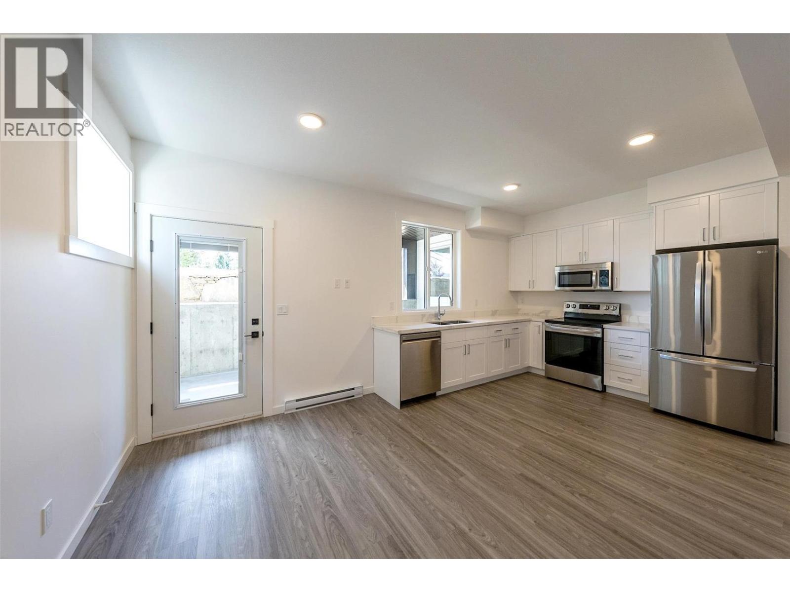 703 Lake Court - 26