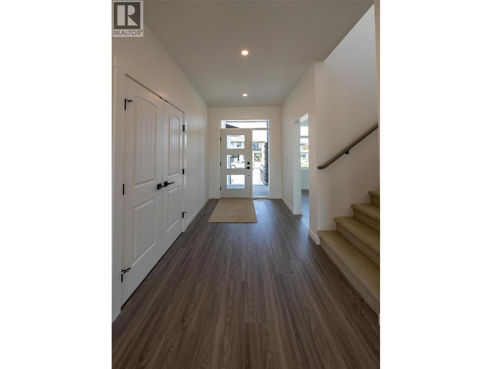 703 Lake Court - 3