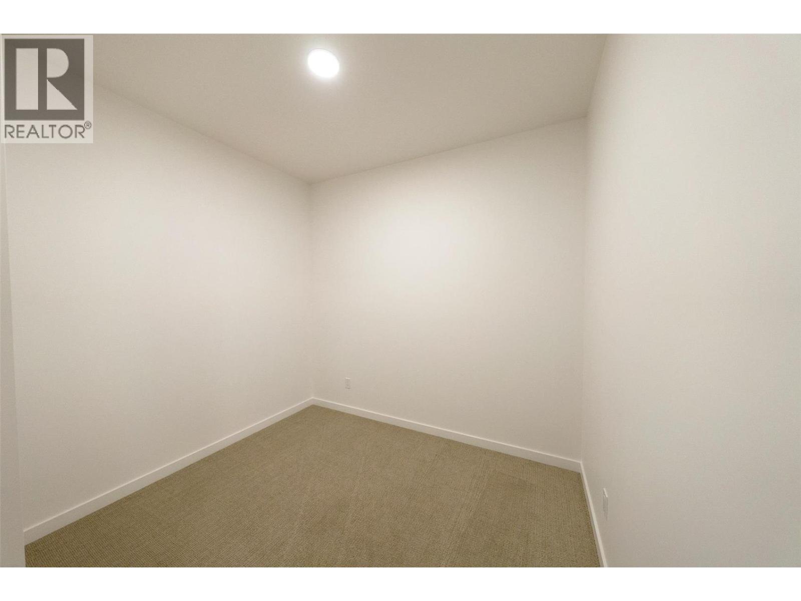 703 Lake Court - 30