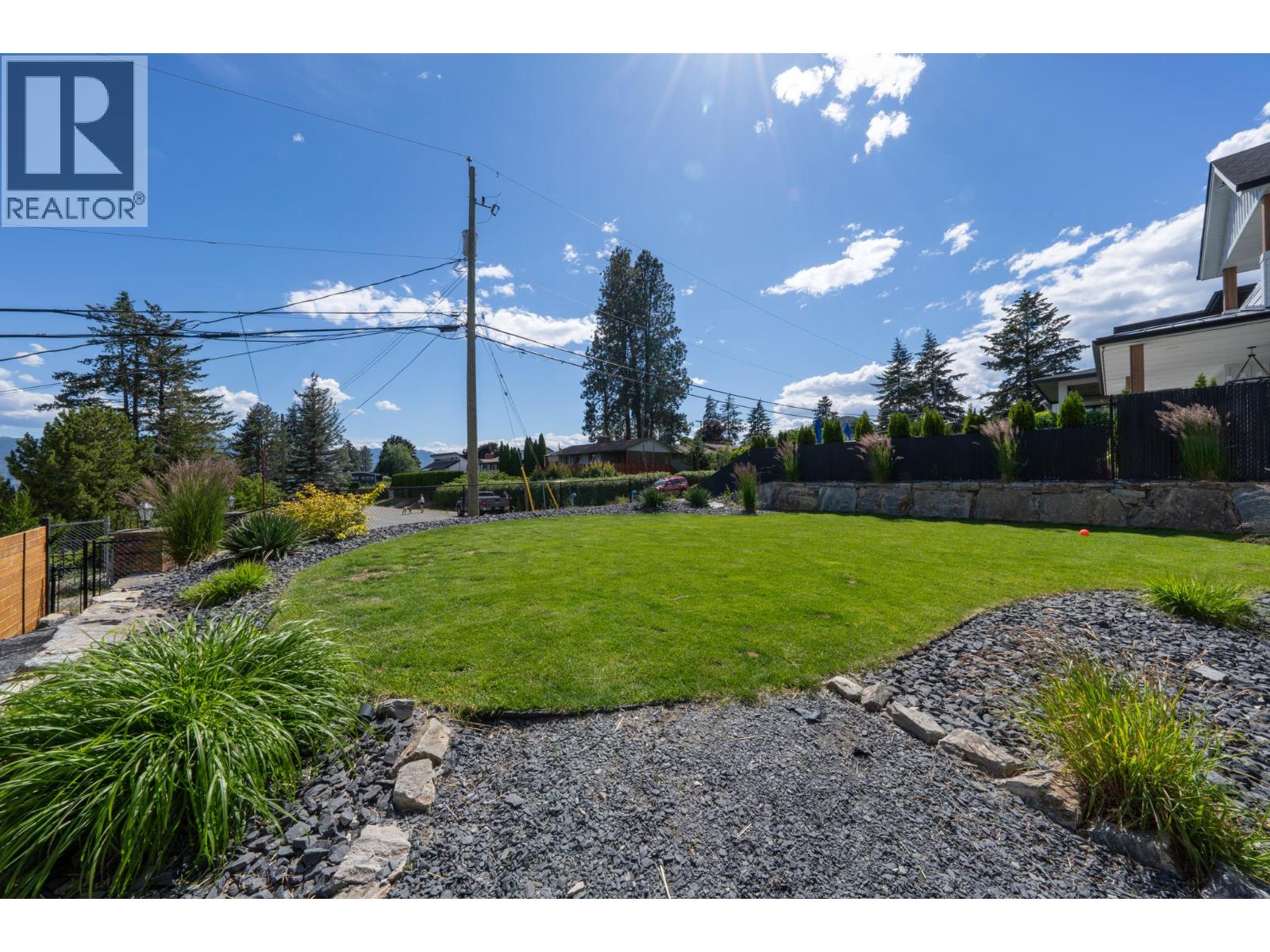 703 Lake Court - 35