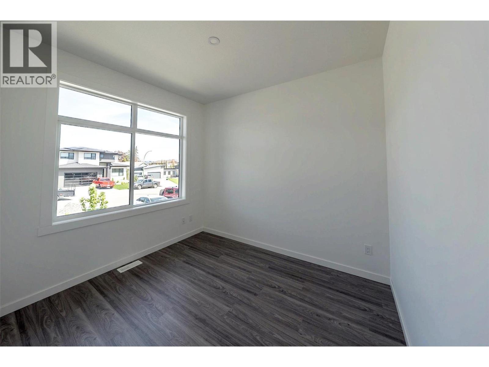 703 Lake Court - 14