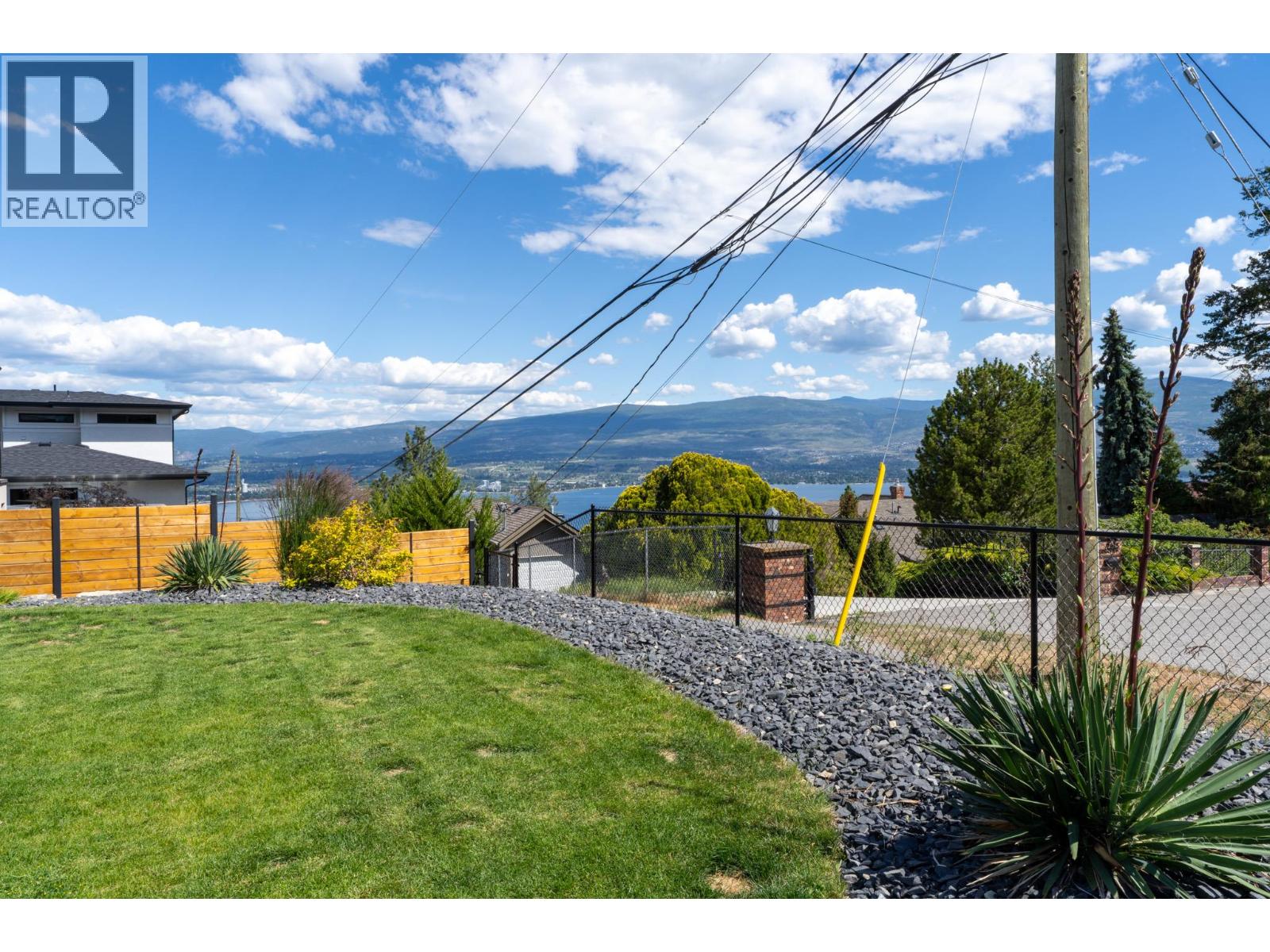 703 Lake Court - 37