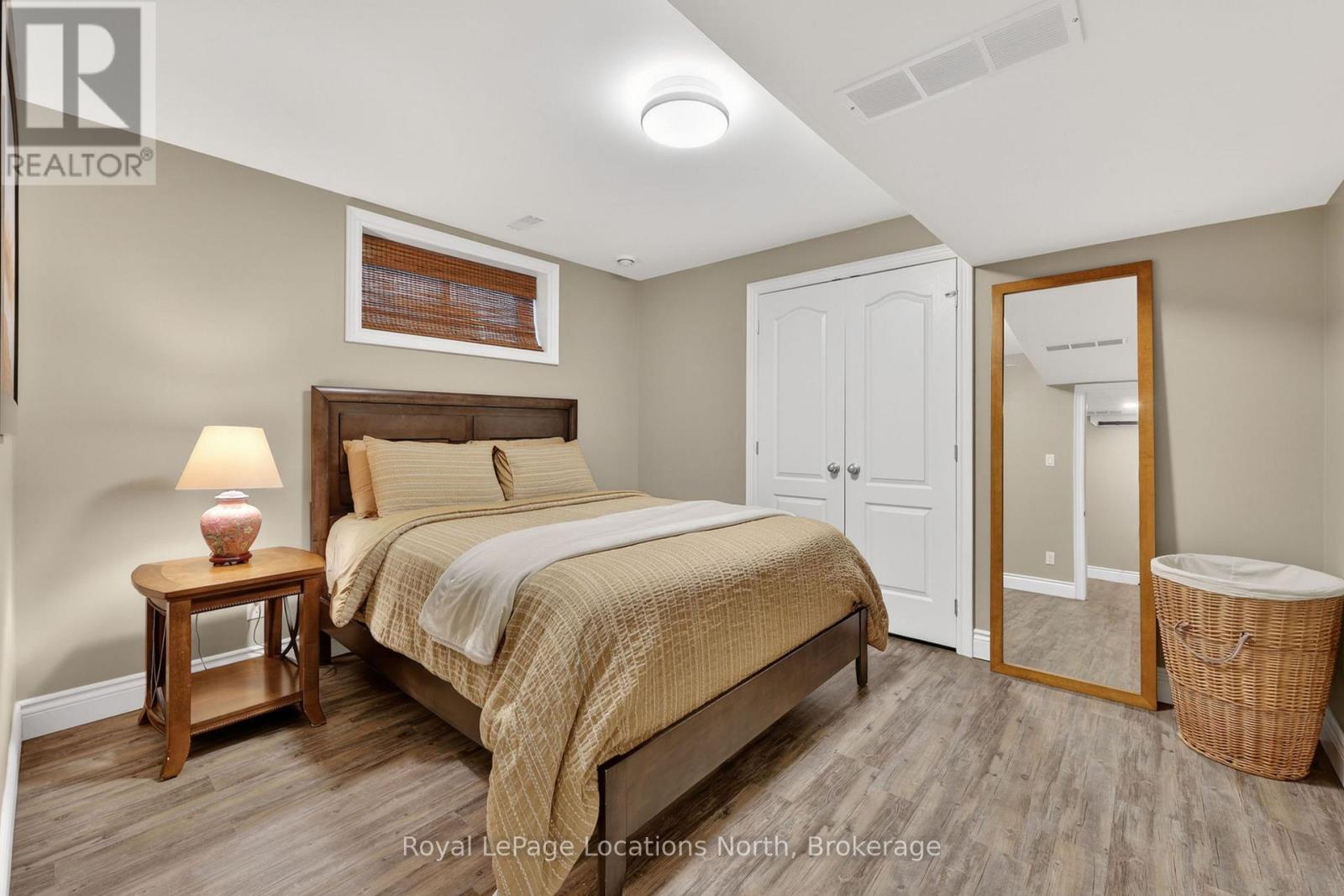 54 WILLIAMS STREET - 27