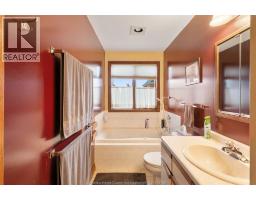 Office - 879 Road 2 W, Kingsville, ON N9Y2E4 Photo 13
