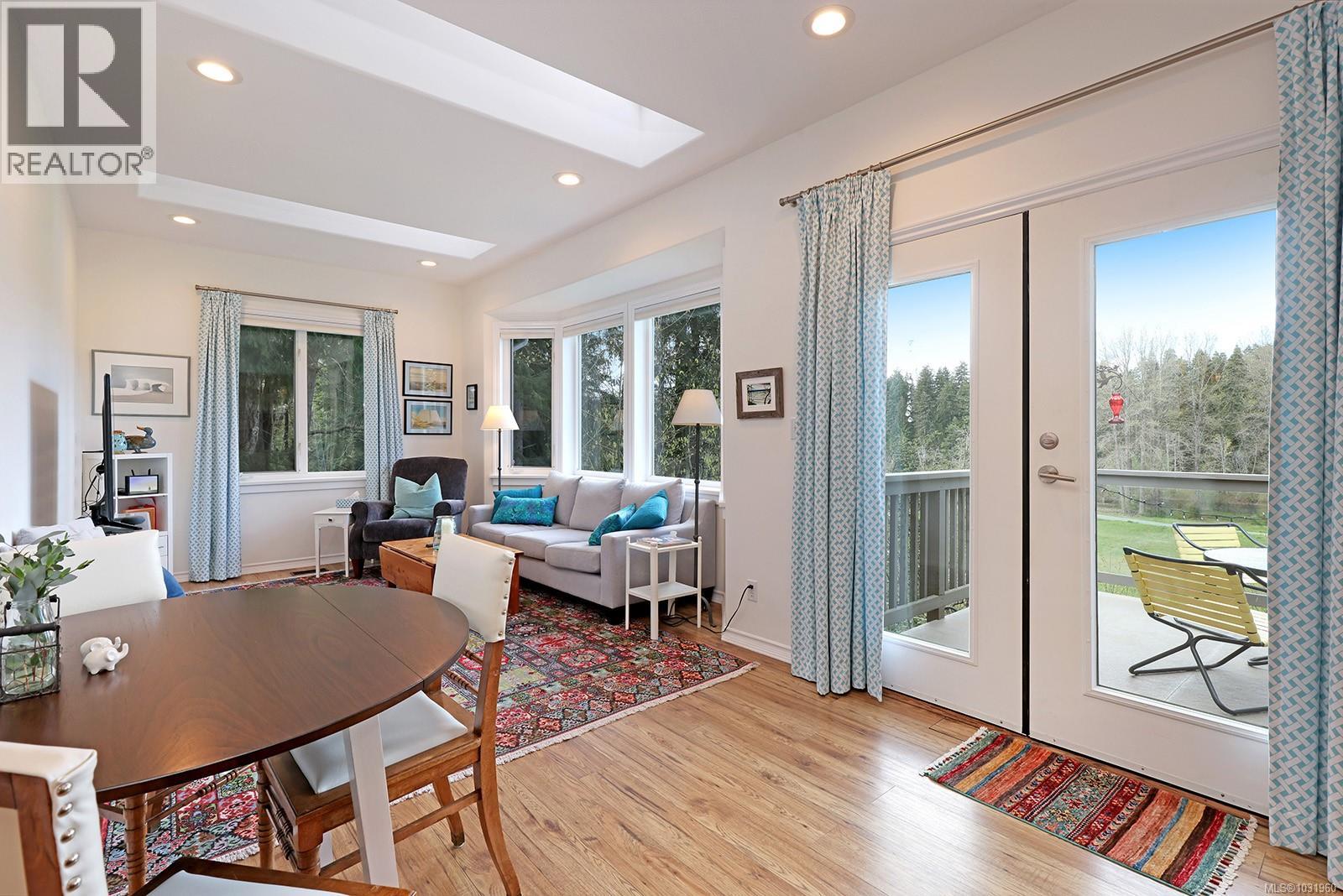 325 Harmston Ave - 16
