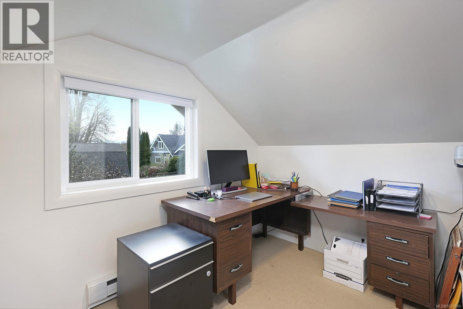 325 Harmston Ave - 30