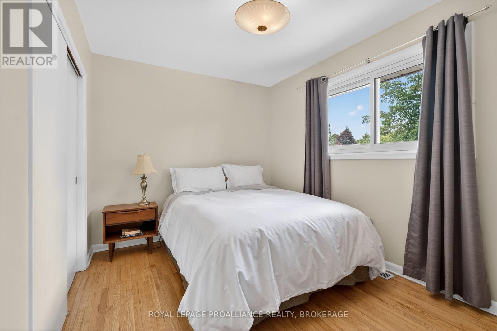 1912 SYDENHAM ROAD - 14