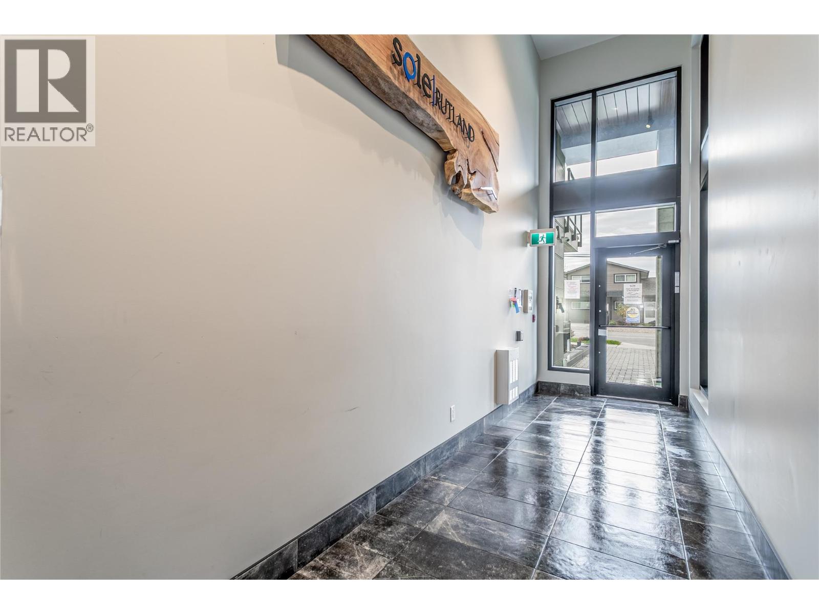 411 615 Rutland Road North, Kelowna