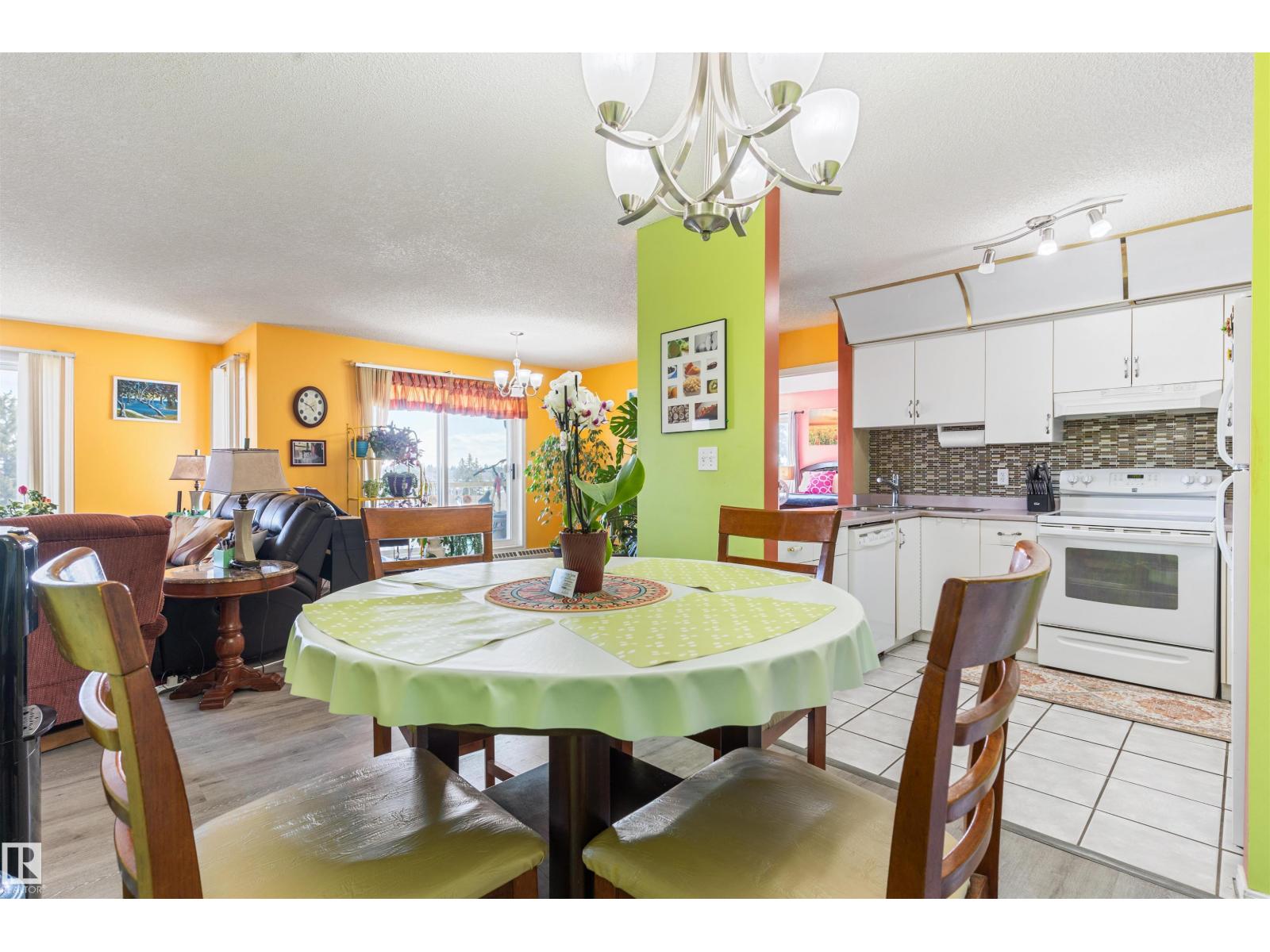#403 18020 95 AV NW - 11