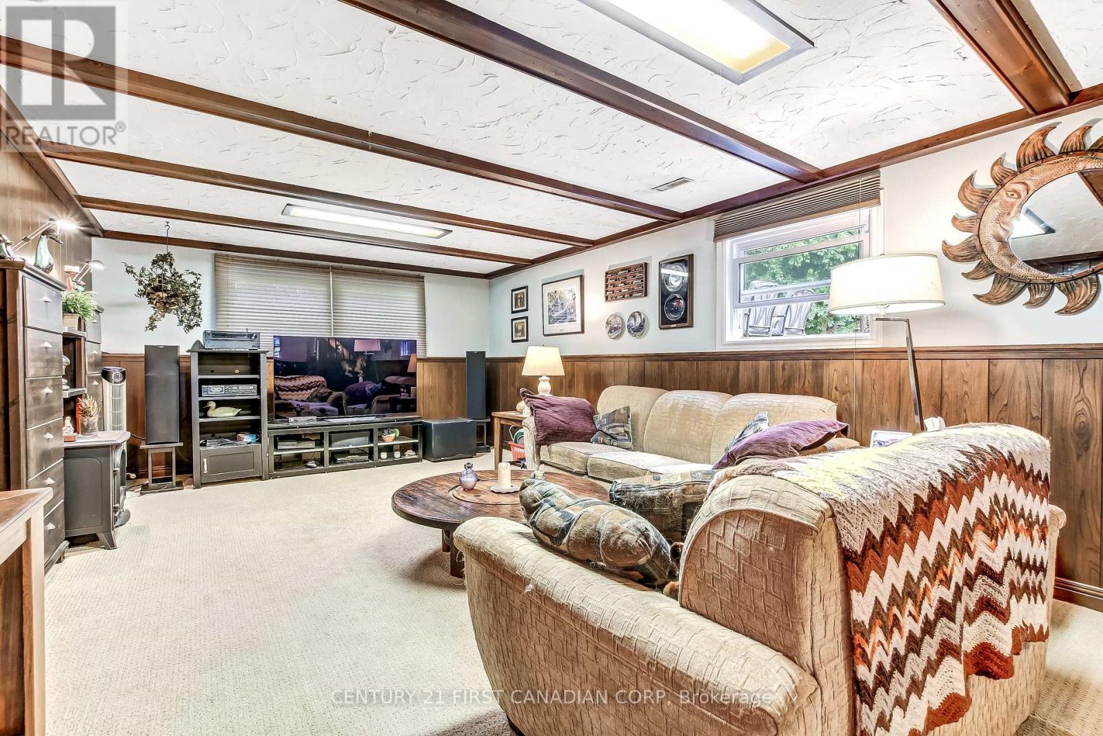 6892 CENTURY DRIVE - 17