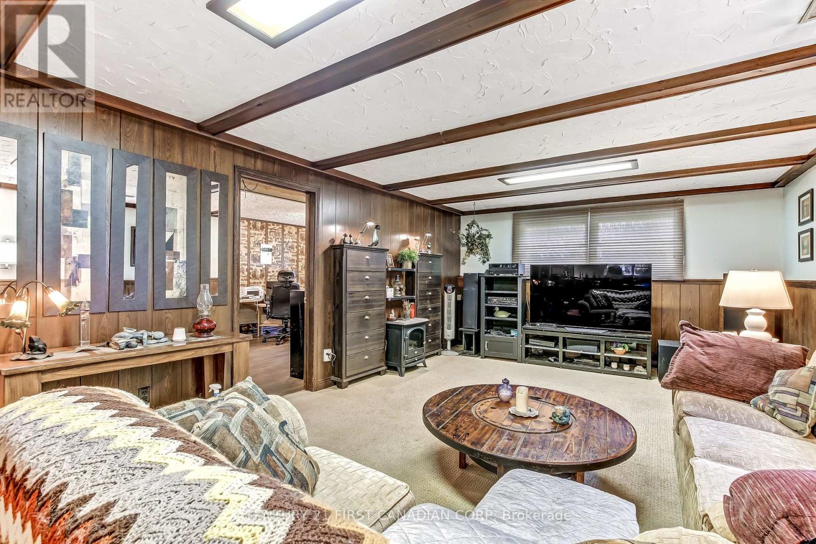 6892 CENTURY DRIVE - 19