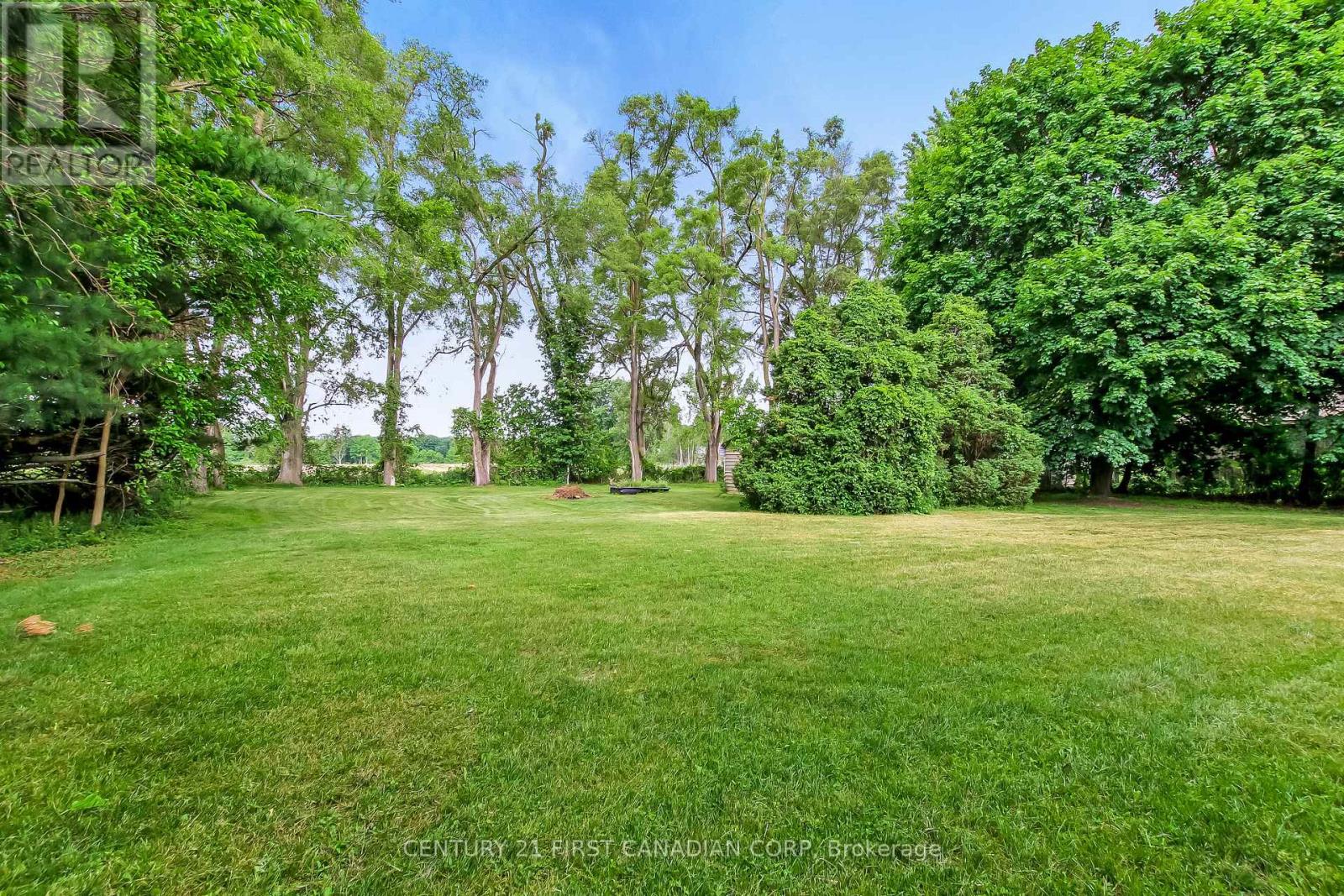 6892 CENTURY DRIVE - 25