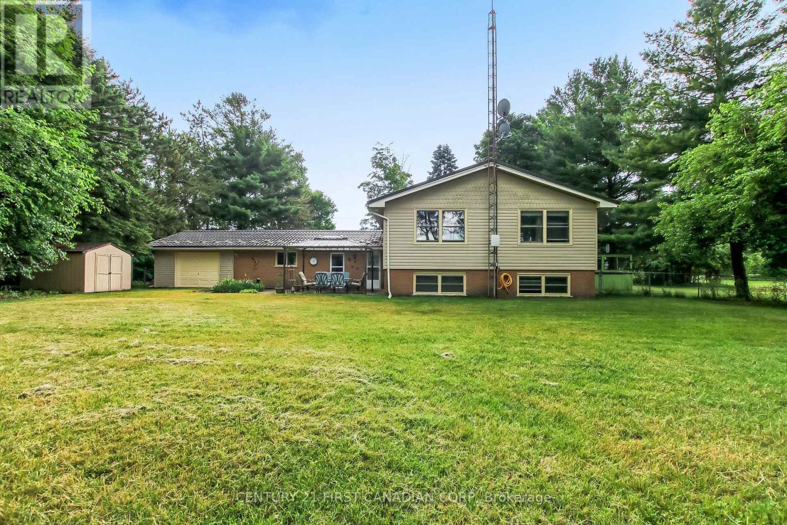 6892 CENTURY DRIVE - 29