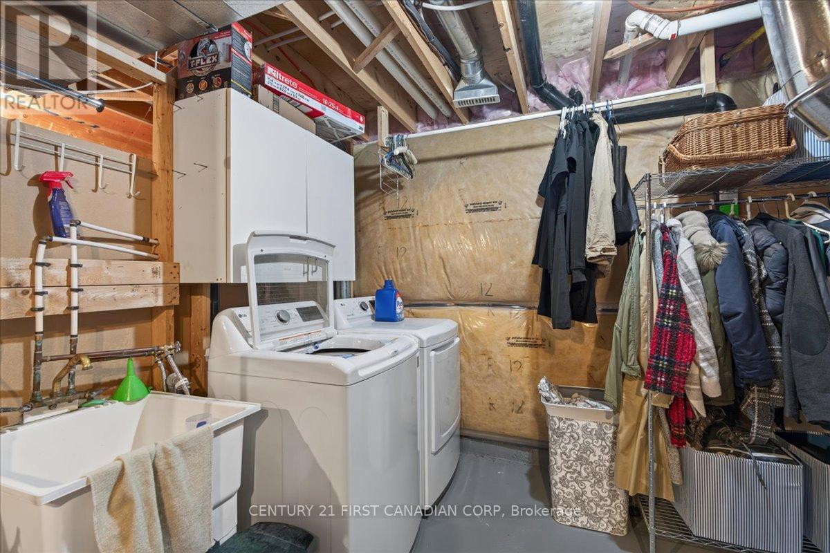 6828 VALLAS CIRCLE - 33