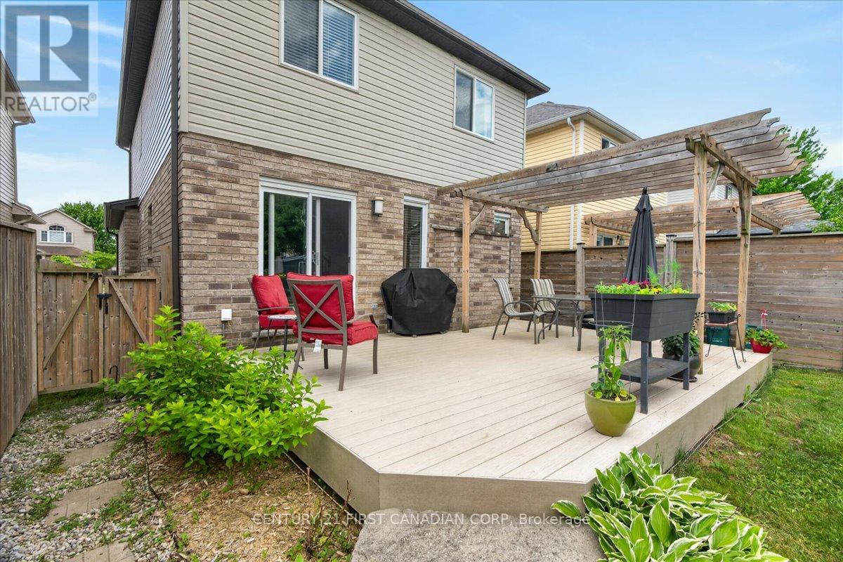 6828 VALLAS CIRCLE - 39