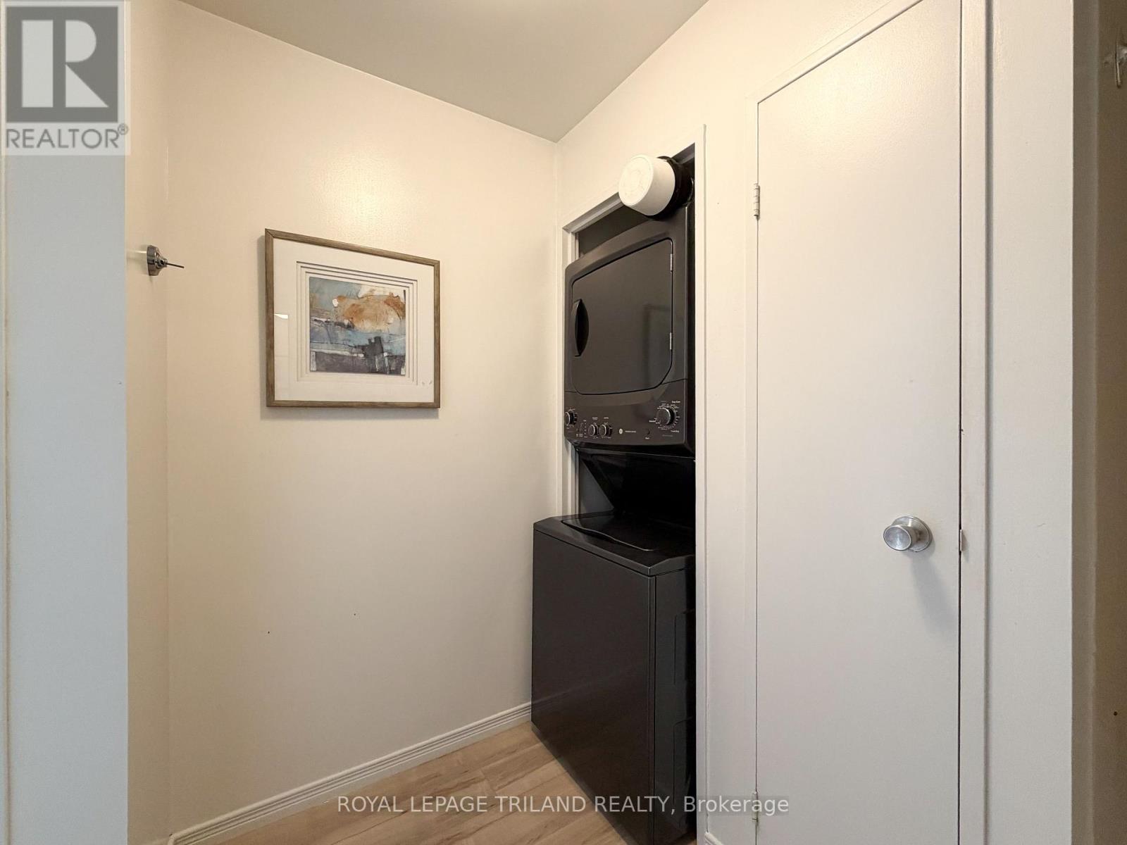 #605 650 CHEAPSIDE STREET - 22
