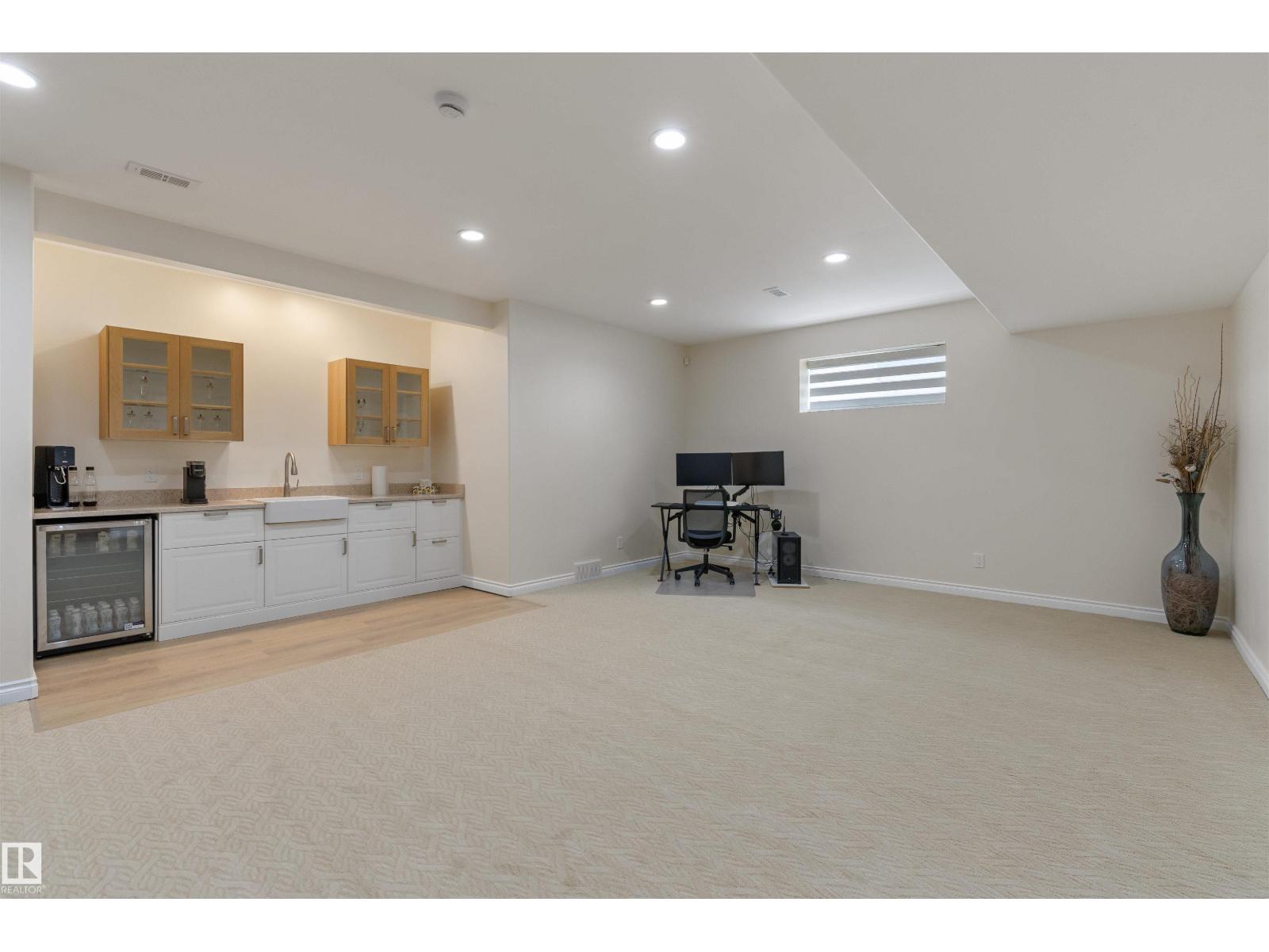 6 LACHANCE DR — photo 35