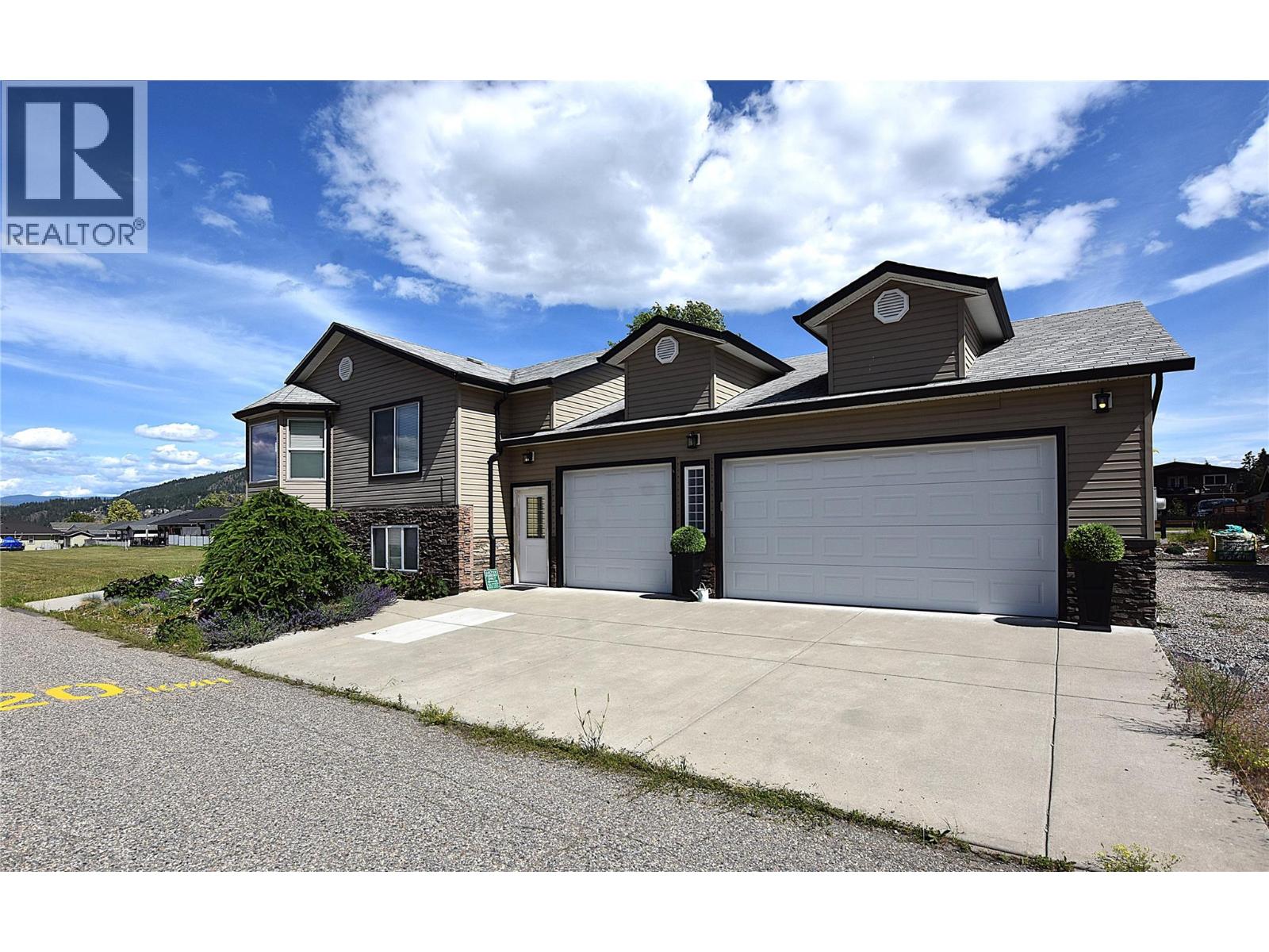 635 636 Osprey Avenue - 2