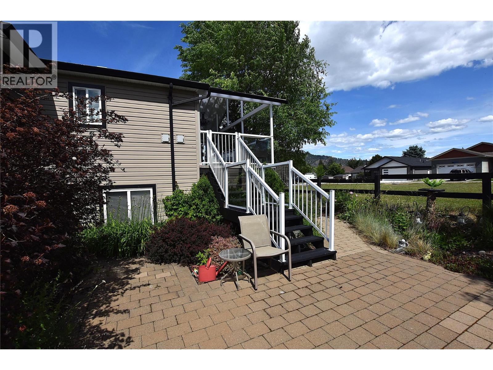635 636 Osprey Avenue - 33