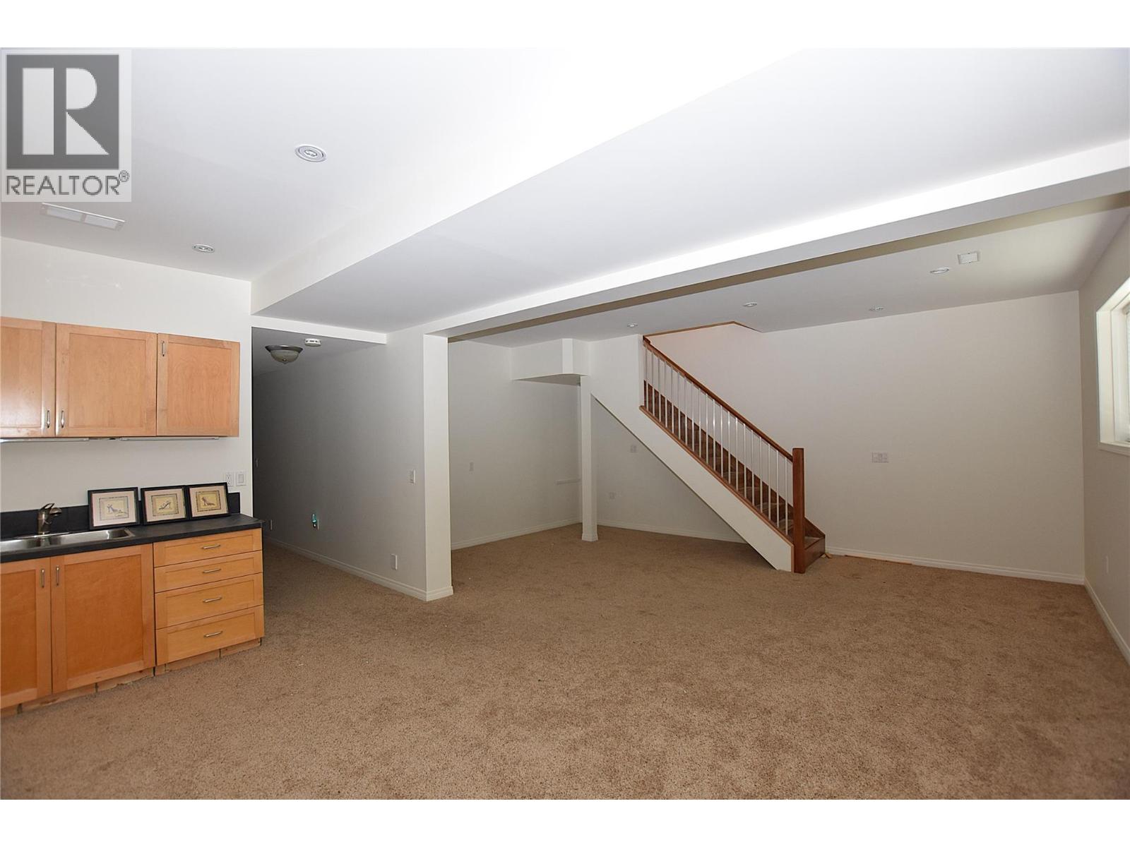 635 636 Osprey Avenue - 25