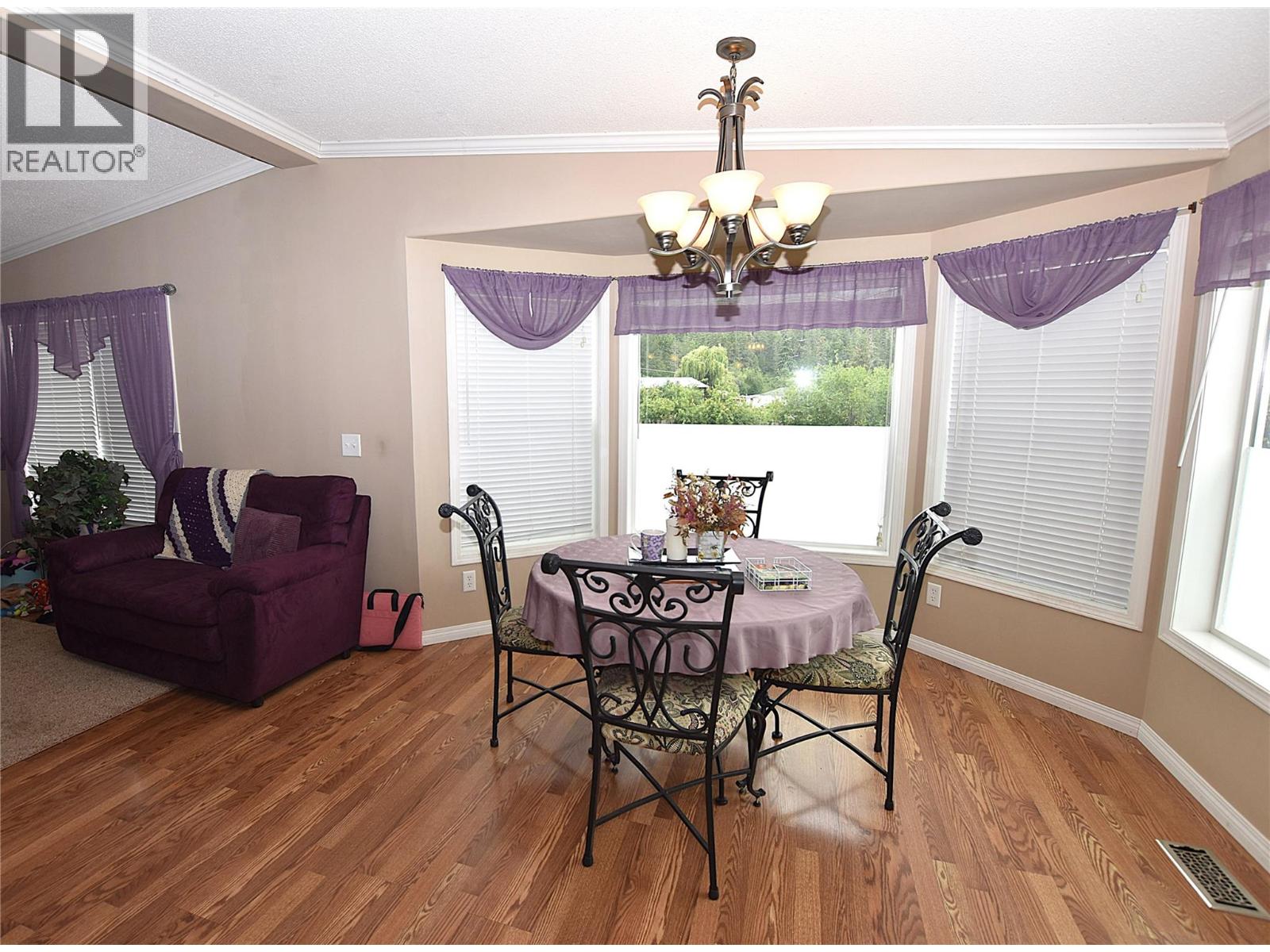 635 636 Osprey Avenue - 12
