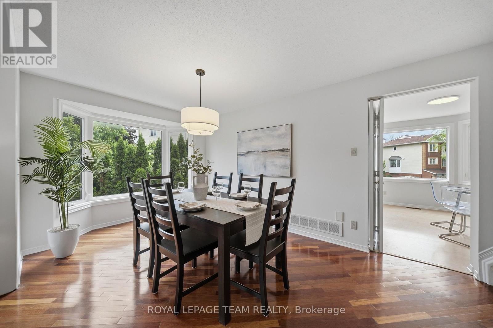3 Bed, 3 Bath House for Sale in Ottawa – 18 ARBORDALE CRESCENT, Ottawa – MLS# X13456822 - Image 14