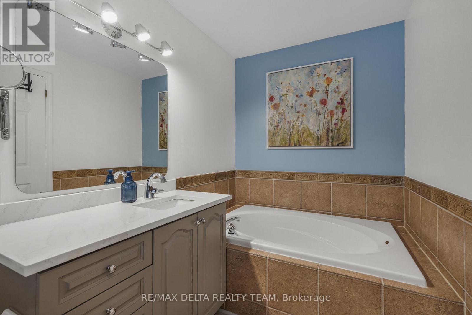 4 Bed, 3 Bath House for Sale in Ottawa – 540 CHARDONNAY DRIVE, Ottawa – MLS# X13456870 - Image 20