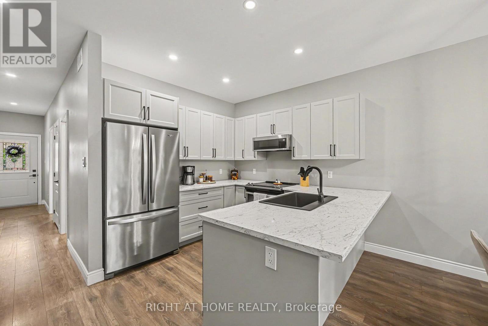 306 FORESTVIEW CRESCENT - 11