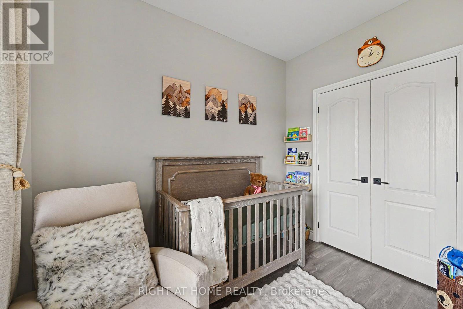 306 FORESTVIEW CRESCENT - 19
