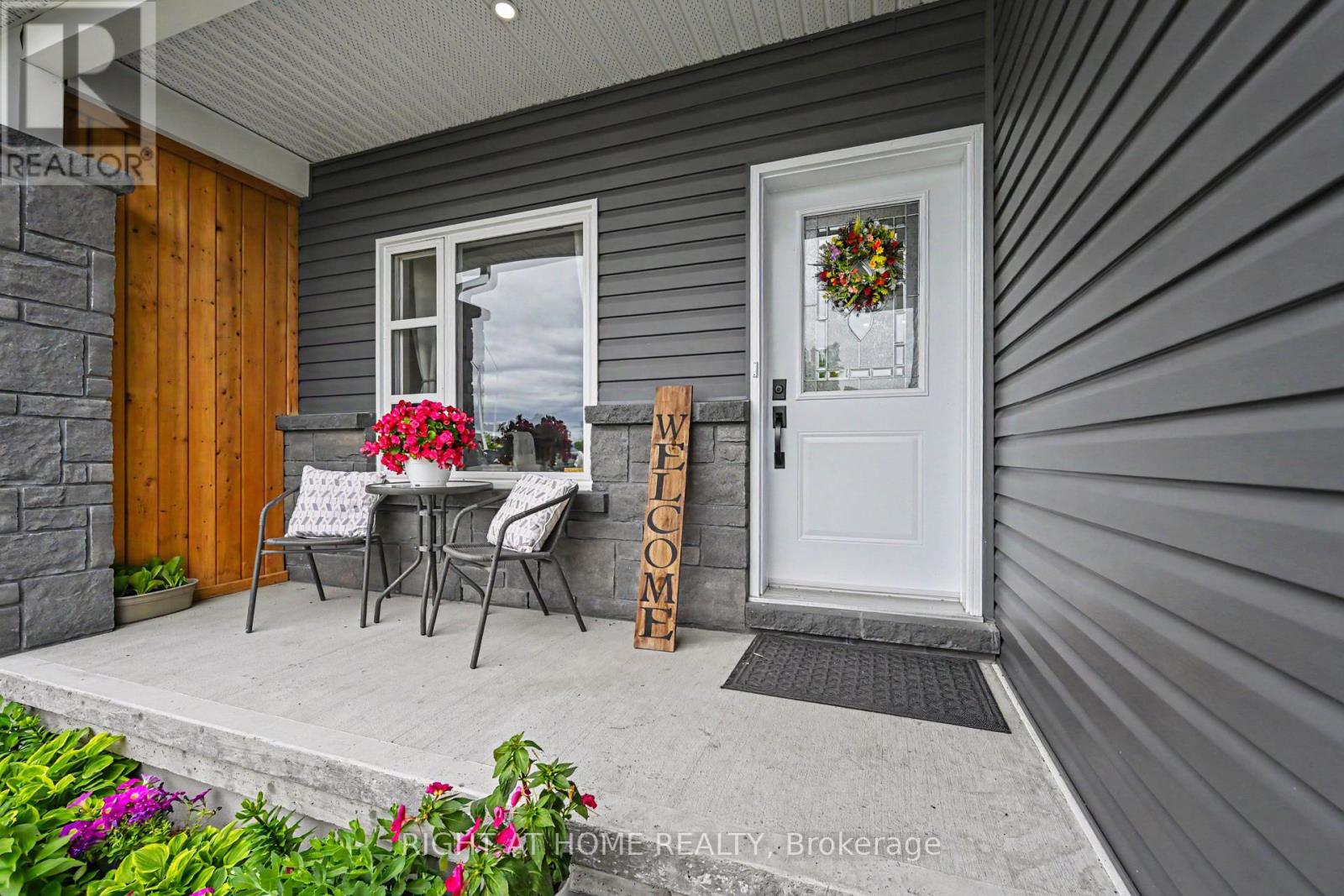 306 FORESTVIEW CRESCENT - 3