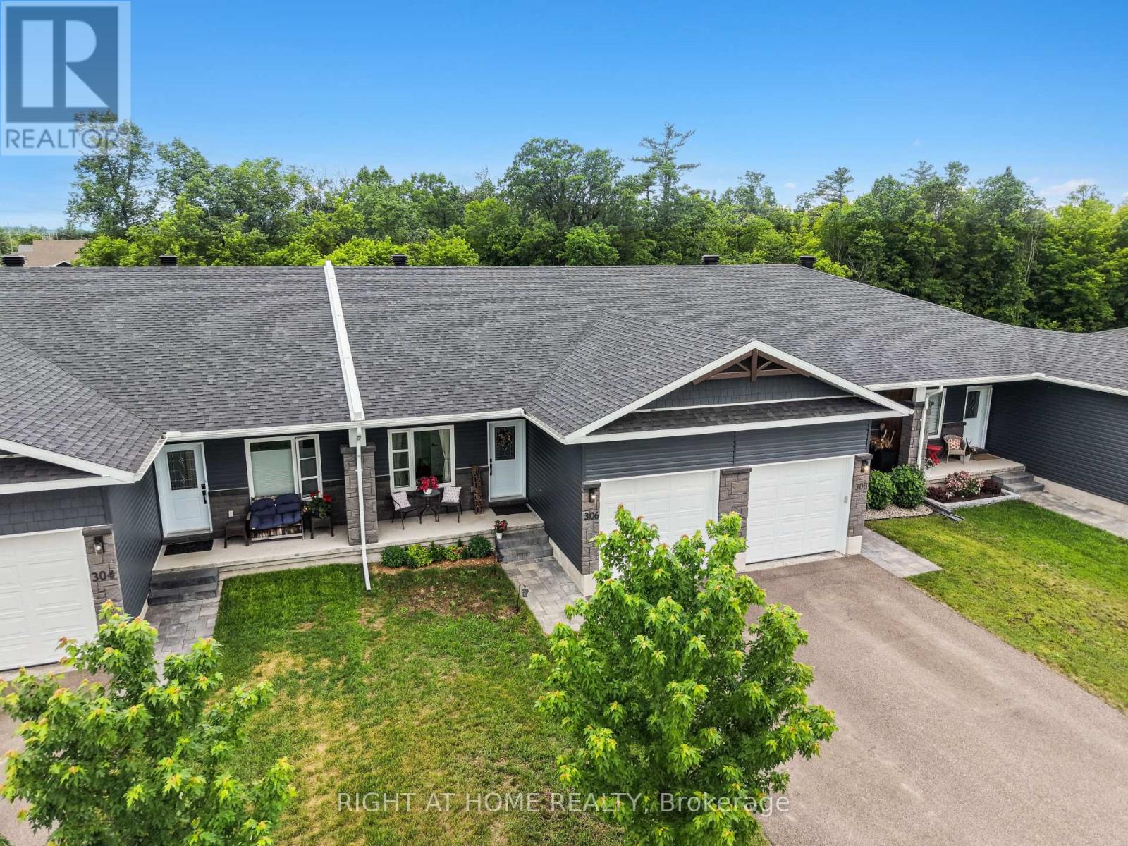 306 FORESTVIEW CRESCENT - 31