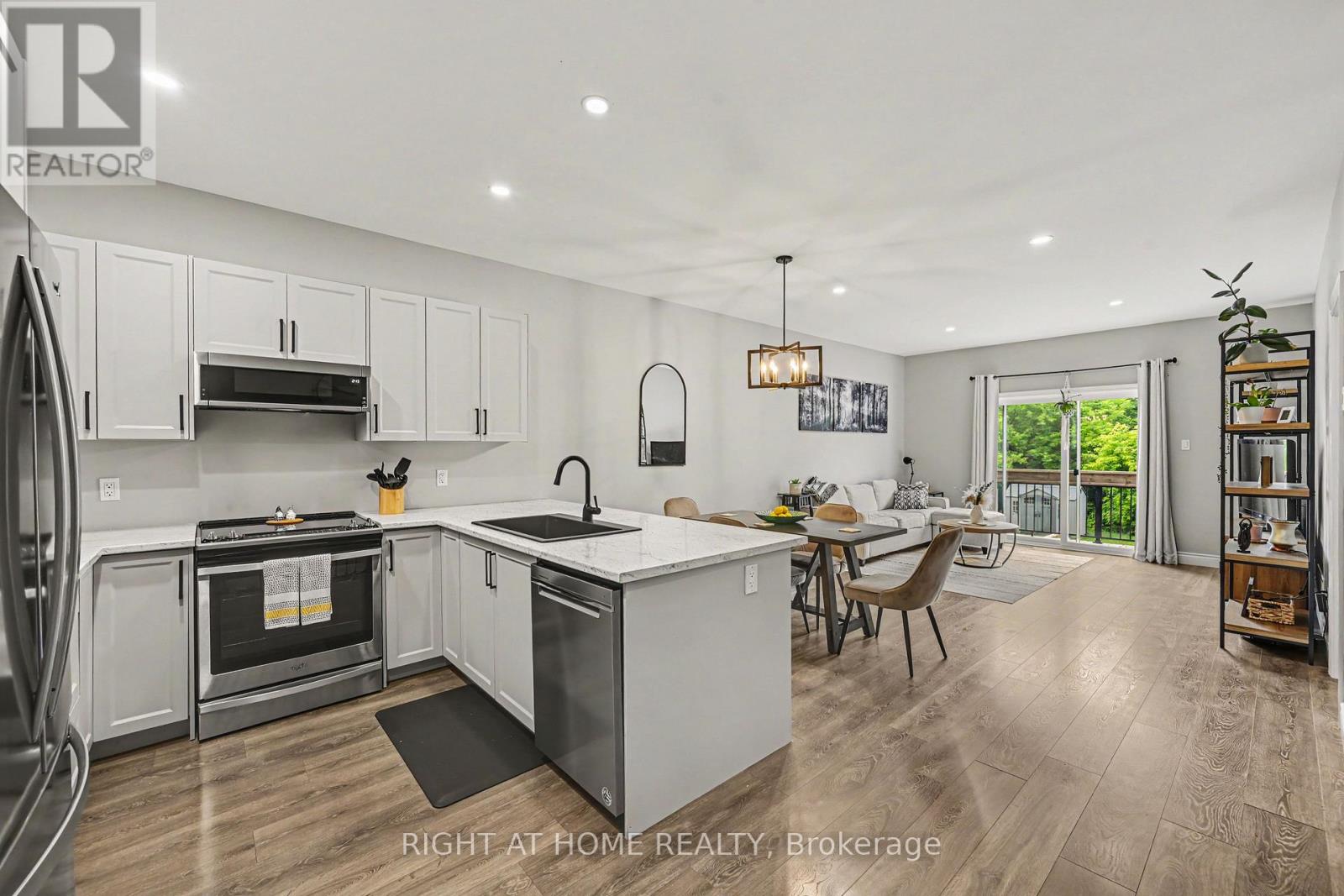 306 FORESTVIEW CRESCENT - 5