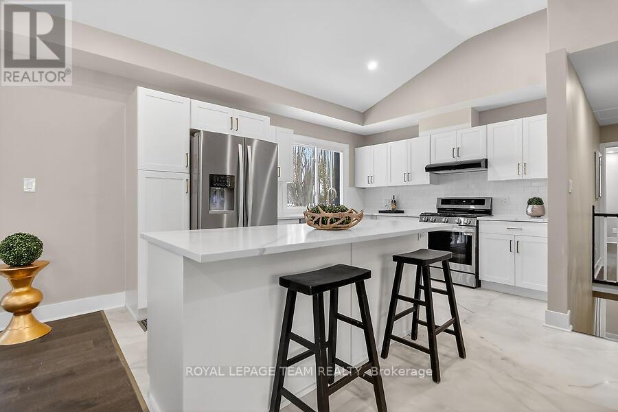 4 Bed, 3 Bath House for Sale in Ottawa – 6636 MARINA DRIVE, Ottawa – MLS# X13457022 - Image 12