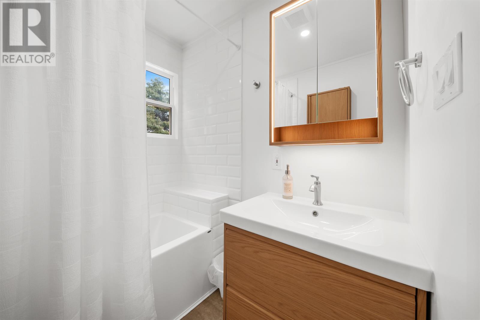 109 Ocean View Crescent - 18