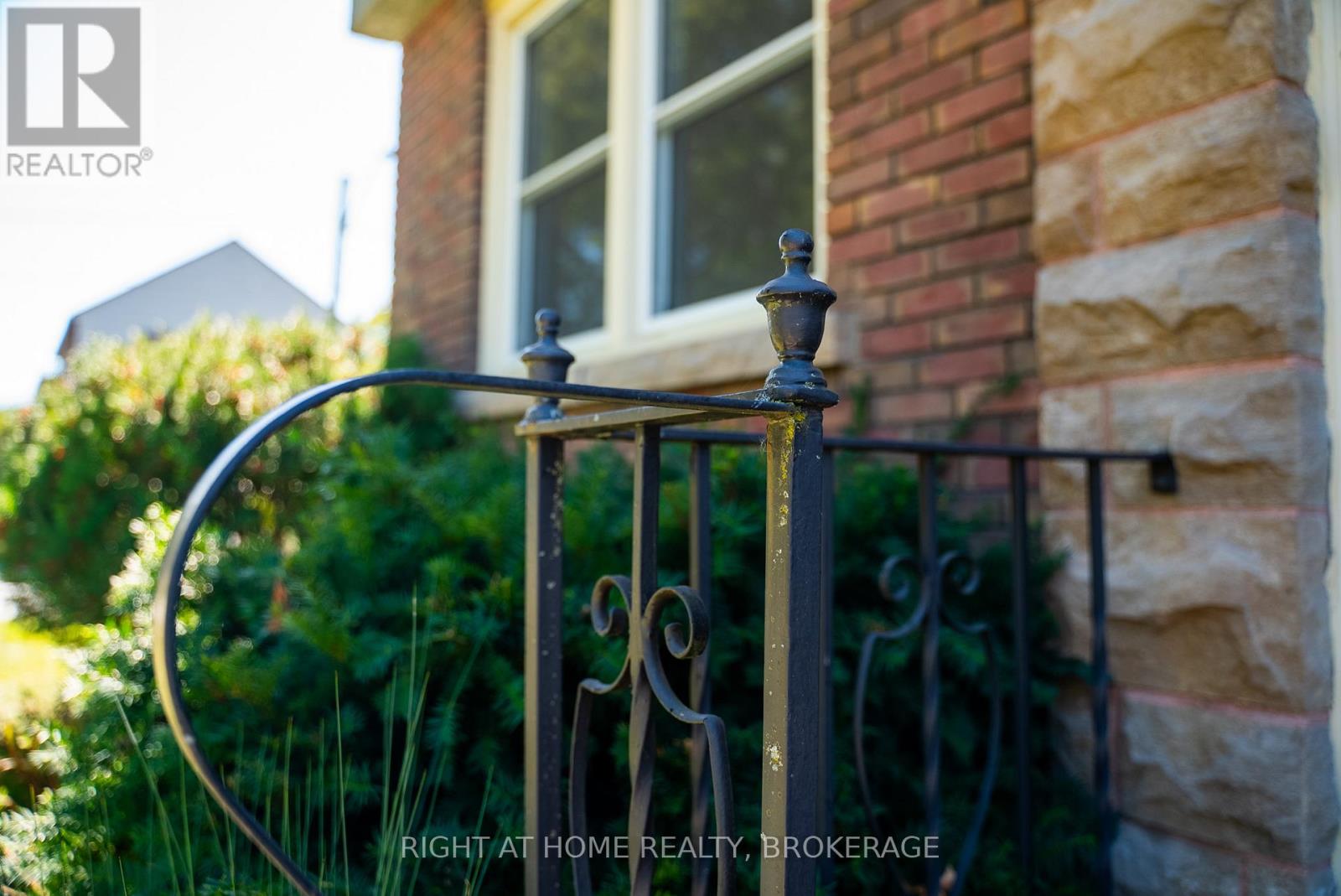 57 EDGAR STREET - Image 33