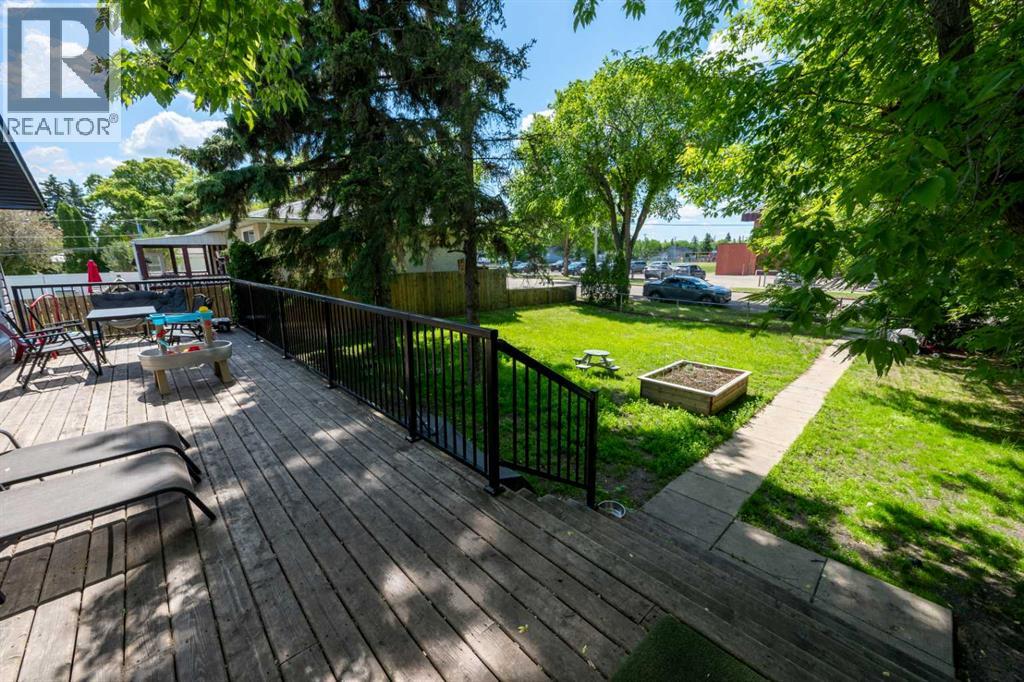 1022 10 Avenue - photo 3