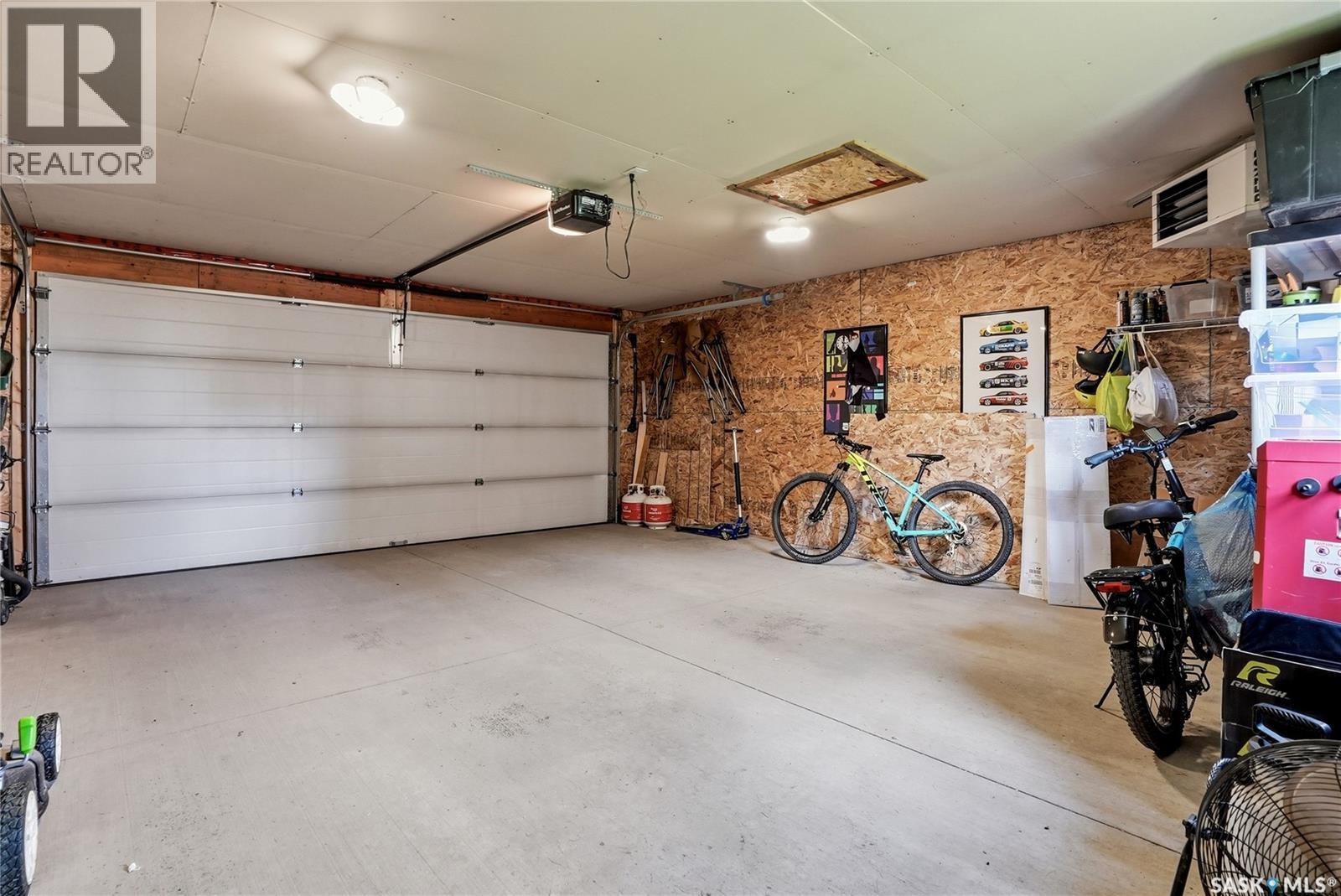 4032 Centennial DRIVE — photo 41