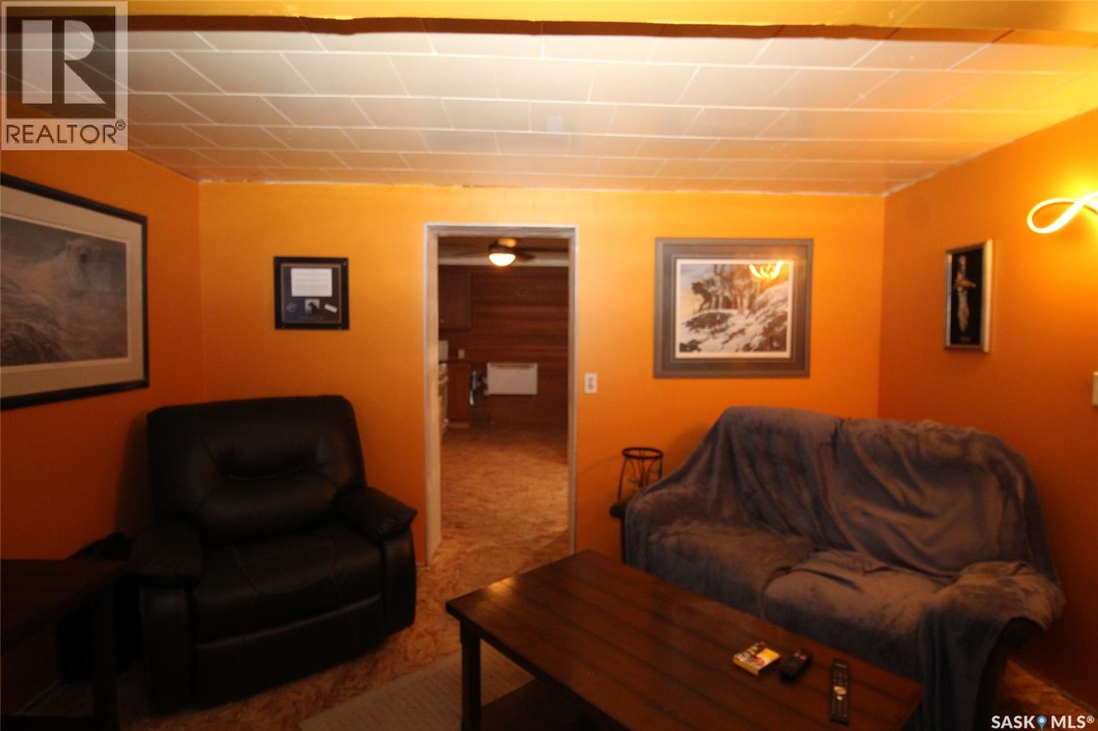 641 Railway AVENUE - 11