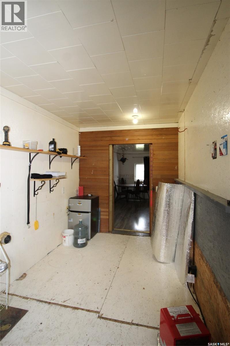 641 Railway AVENUE - 7
