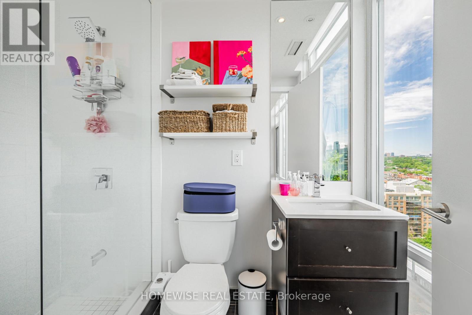#LPH12 525 ADELAIDE STREET W - 12