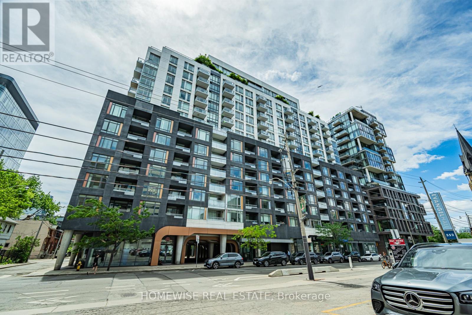 #LPH12 525 ADELAIDE STREET W - 22