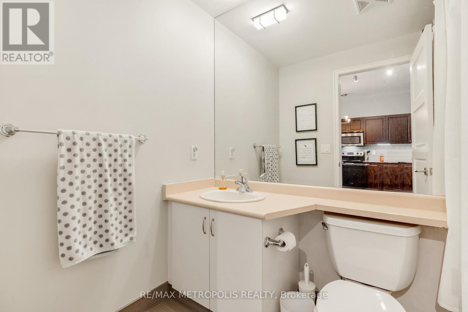 #208 215 FORT YORK BOULEVARD - 21