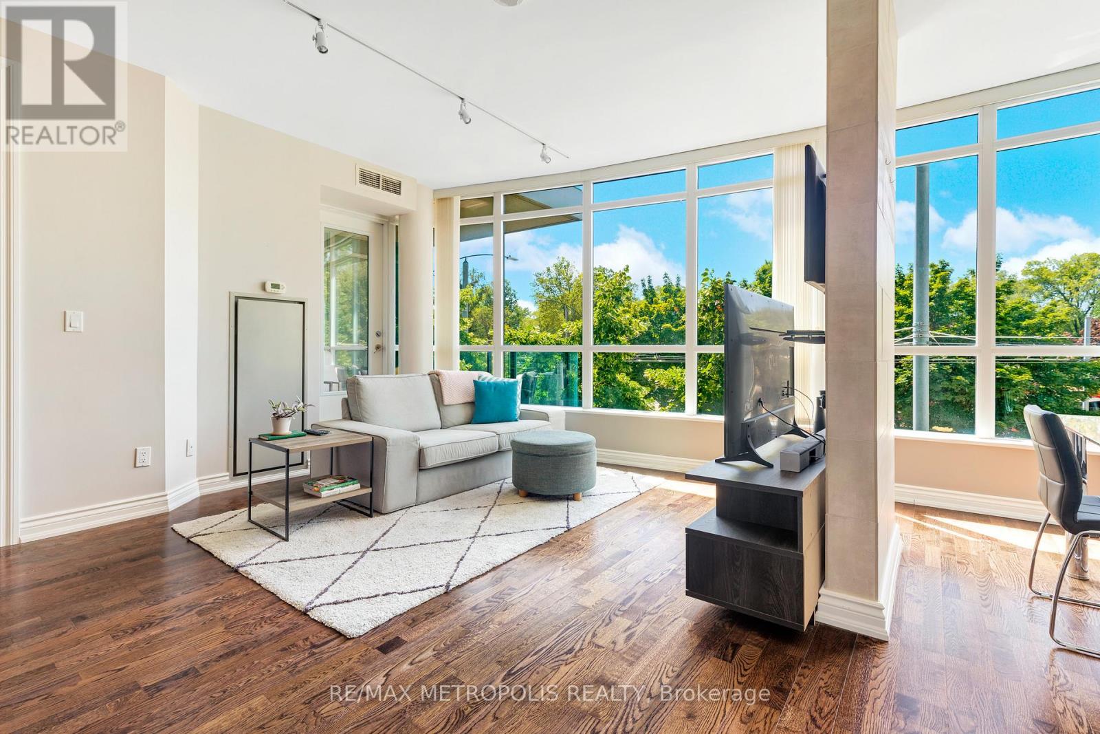 #208 215 FORT YORK BOULEVARD - 5