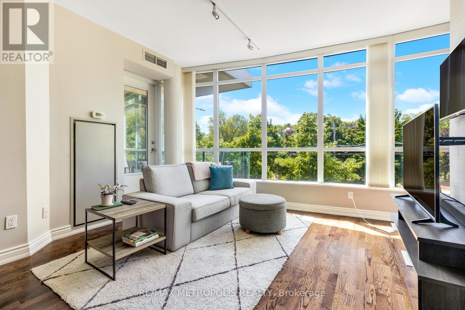 #208 215 FORT YORK BOULEVARD - 9