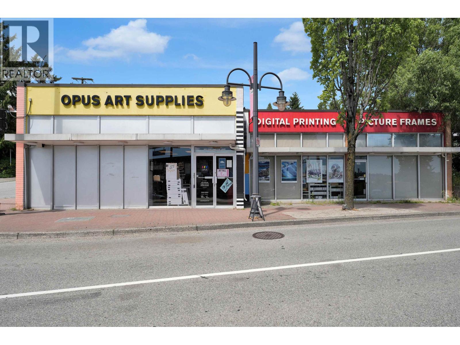 953 BRUNETTE AVENUE, Coquitlam — photo 2