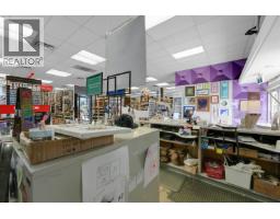 953 Brunette Avenue, Coquitlam, BC V3K1E1 Photo 9