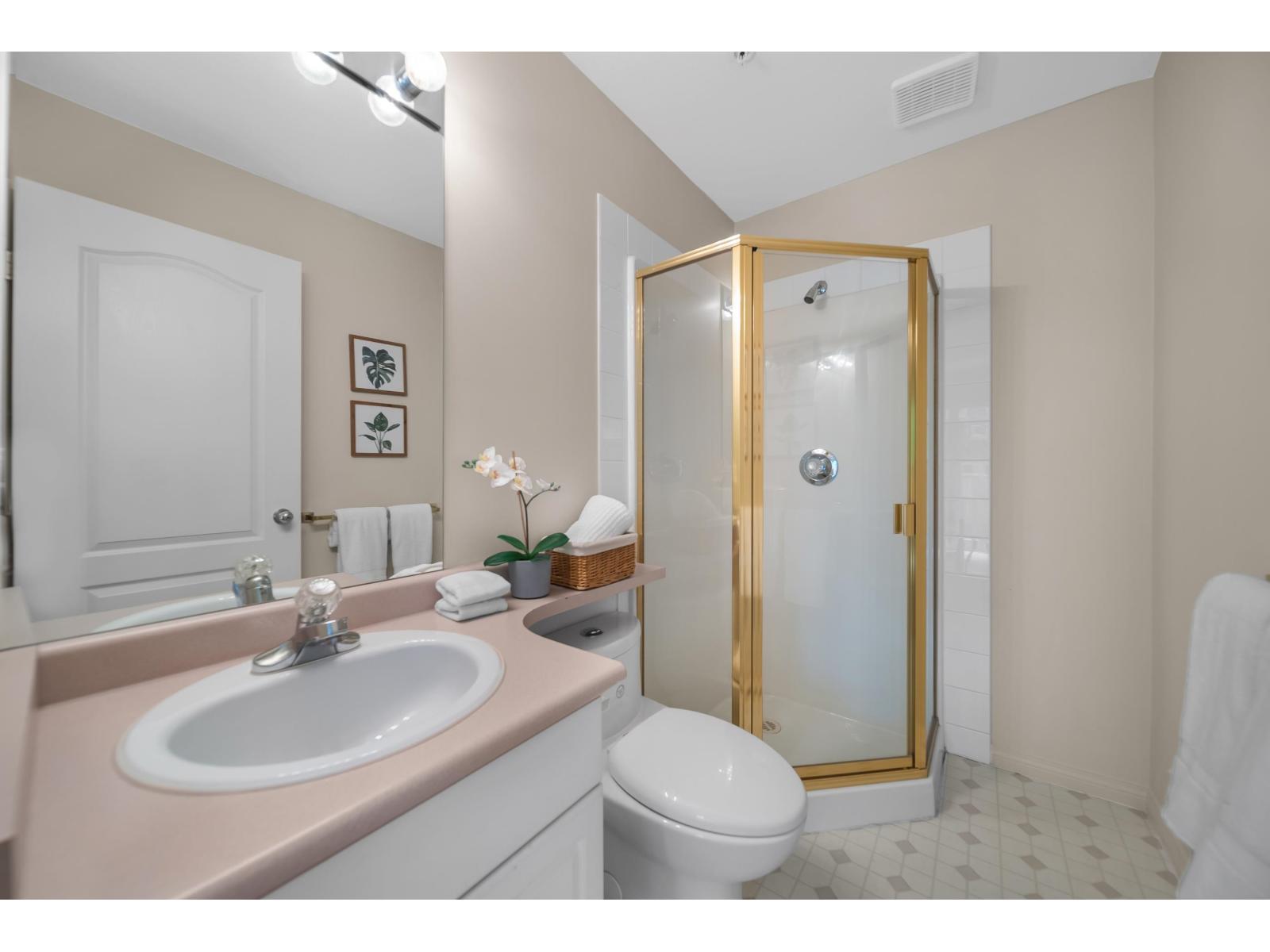 17 19948 WILLOUGHBY WAY, Langley